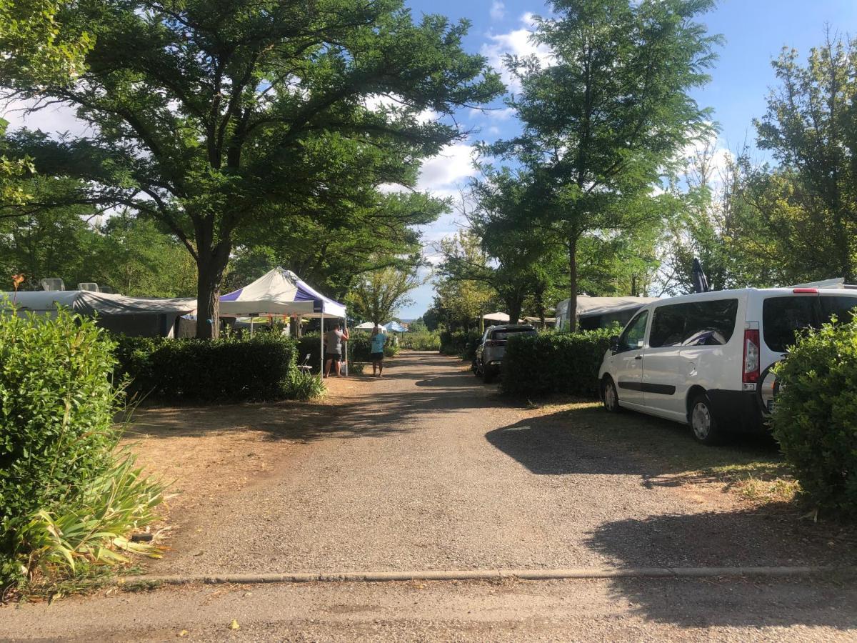 Family's Camping les Rives de l'Hérault Gignac  Exterior foto