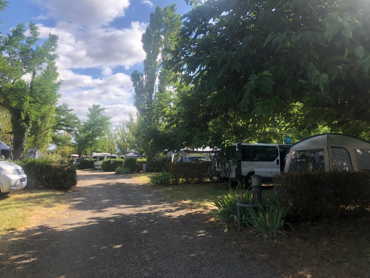 Family's Camping les Rives de l'Hérault Gignac  Exterior foto