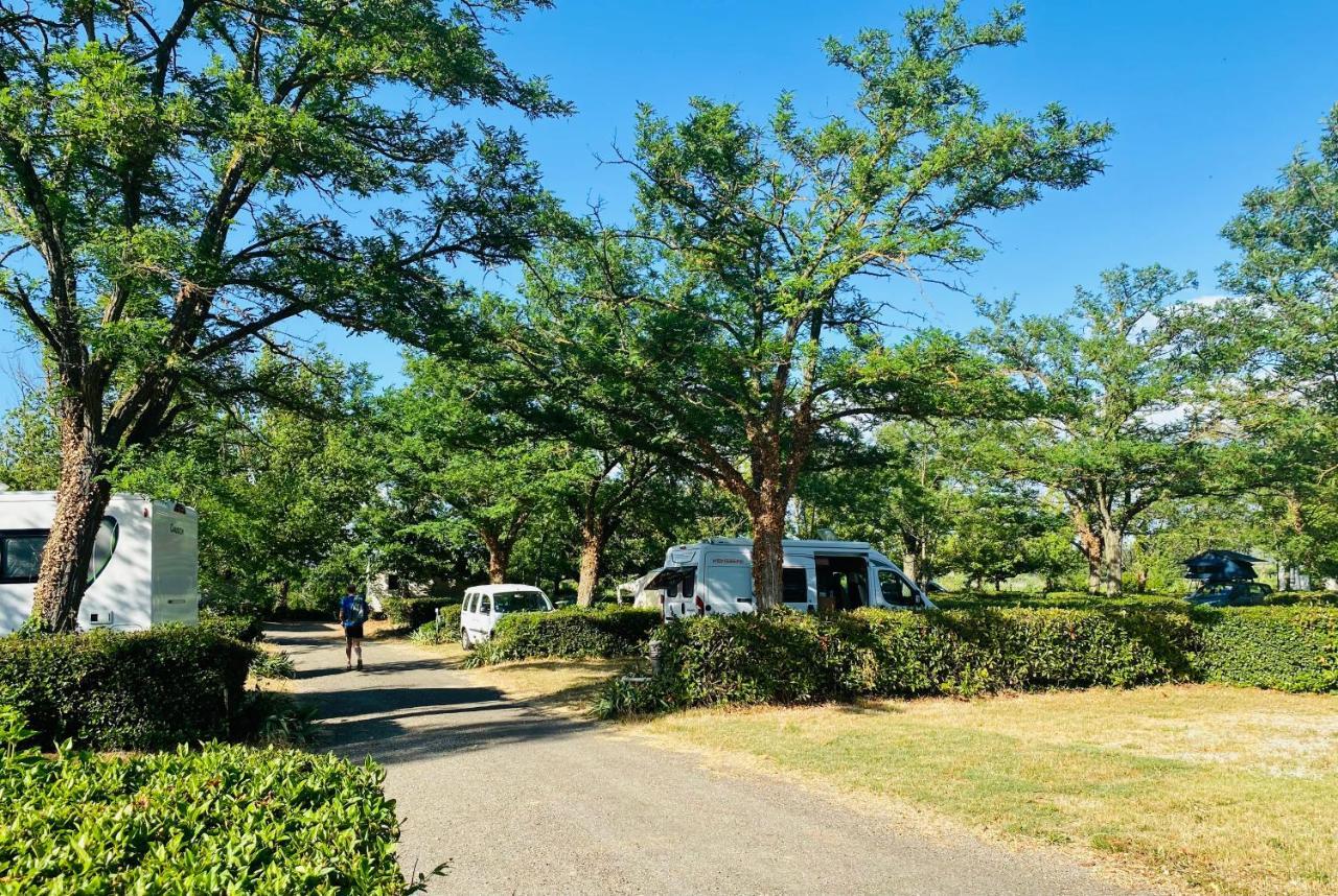 Family's Camping les Rives de l'Hérault Gignac  Exterior foto