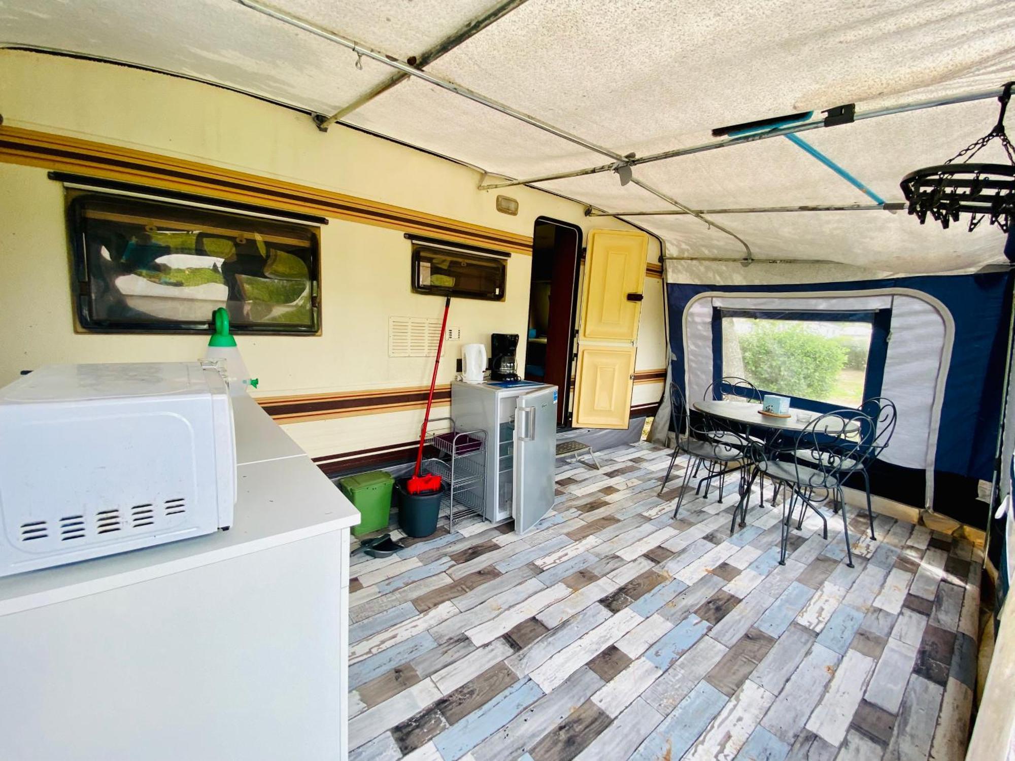 Family's Camping les Rives de l'Hérault Gignac  Exterior foto